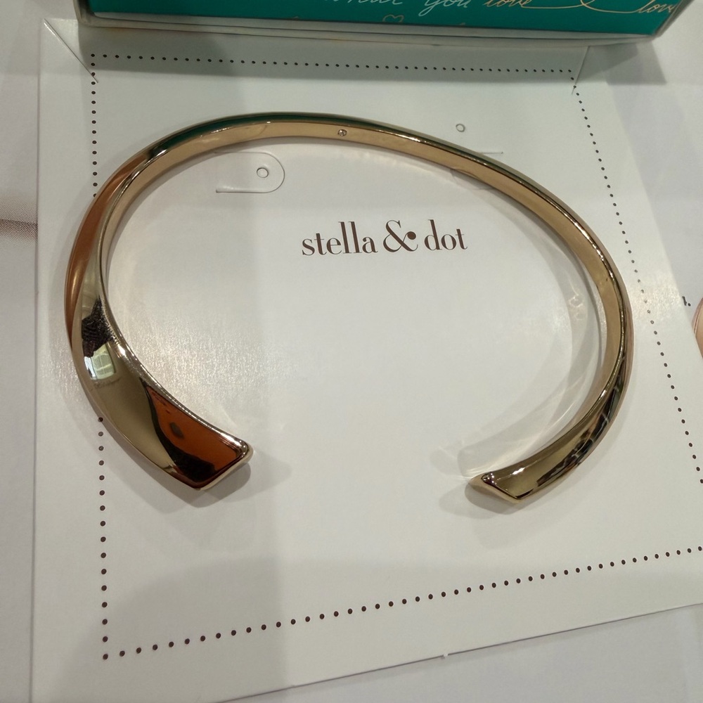Open Wave Cuff - Picture 2 of 2